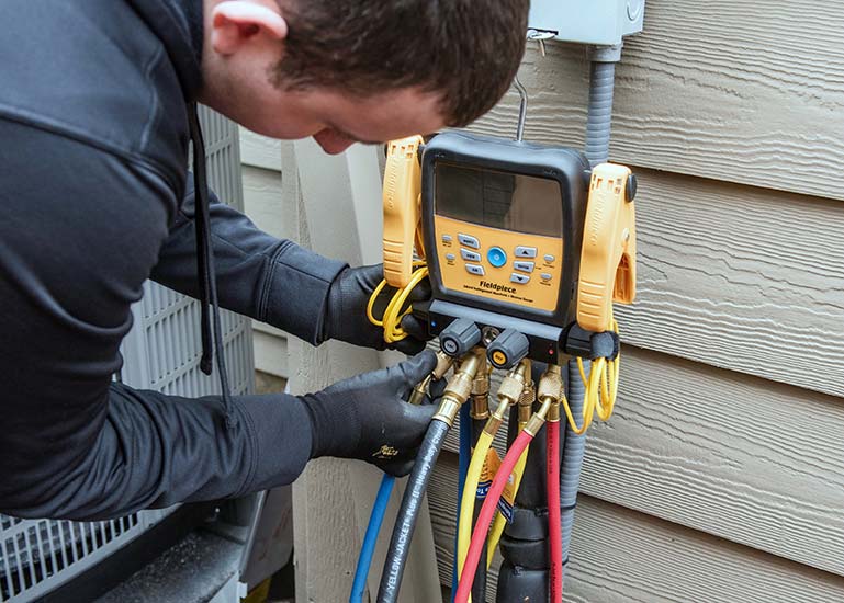 Heat pump repair performed by tech in Tualatin, OR