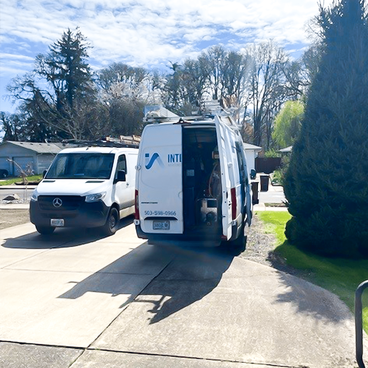 2VansSquare